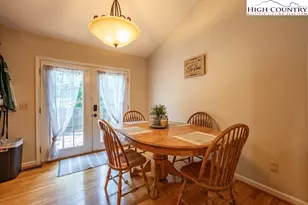 235 Brooklin St, Wilkesboro, NC 28697 - Photo 25