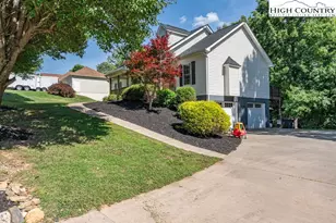 235 Brooklin St, Wilkesboro, NC 28697 - Photo 9