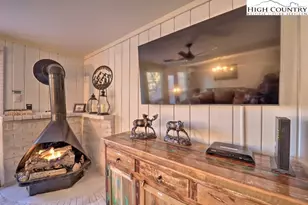 220 Charter Hills Rd, Beech Mountain, NC 28604 - Photo 5