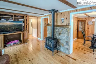 492 Skyland View Dr, Blowing Rock, NC 28605 - Photo 9