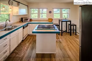 492 Skyland View Dr, Blowing Rock, NC 28605 - Photo 15