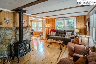 492 Skyland View Dr, Blowing Rock, NC 28605 - Photo 7