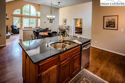 125 Grassy Knoll Way, Blowing Rock, NC 28605 - Photo 15