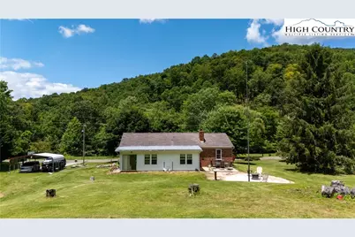 1424 Bear Creek Road, Bakersville, NC 28705 - Photo 25