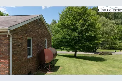 1424 Bear Creek Road, Bakersville, NC 28705 - Photo 27