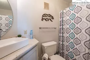 301 Pinnacle Inn Dr, Beech Mountain, NC 28604 - Photo 21