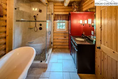 1370 Falls Creek Parkway, Elk Park, NC 28622 - Photo 19