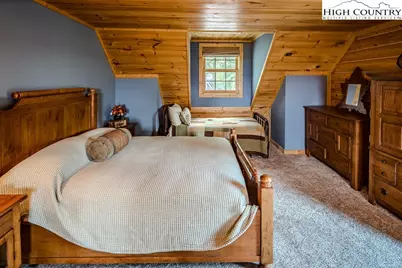 1370 Falls Creek Parkway, Elk Park, NC 28622 - Photo 27