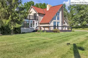 346 Clear View Ridge Rd, Crumpler, NC 28617 - Photo 3