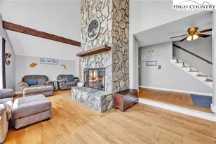 346 Clear View Ridge Rd, Crumpler, NC 28617 - Photo 11