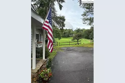 638 Ridge Road, Roaring Gap, NC 28668 - Photo 3