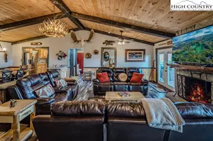 128 Hawthorn Rd, Beech Mountain, NC 28604 - Photo 9