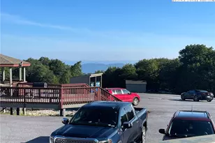 301 Pinnacle Inn Rd, Beech Mountain, NC 28604 - Photo 3