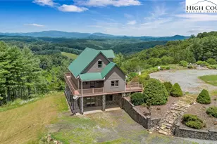 321 Laurel Highlands Dr, Grassy Creek, NC 28631 - Photo 3