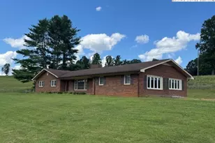 427 J E Gentry Rd, Crumpler, NC 28640 - Photo 33