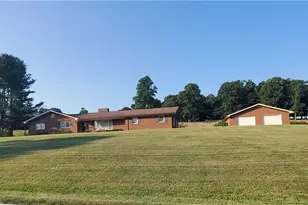 427 J E Gentry Rd, Crumpler, NC 28640 - Photo 3