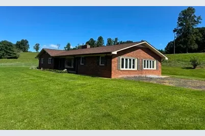 427 J E Gentry Road, Crumpler, NC 28640 - Photo 3