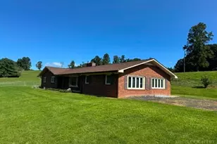 427 J E Gentry Rd, Crumpler, NC 28640 - Photo 3