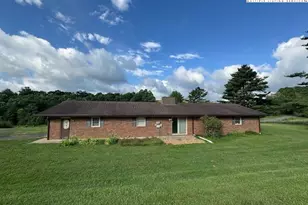 427 J E Gentry Rd, Crumpler, NC 28640 - Photo 5