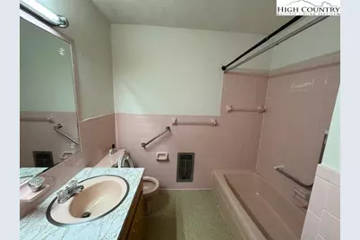 427 J E Gentry Road, Jefferson, NC 28640 - Photo 25