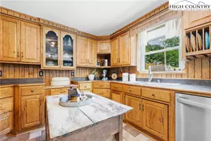 261 Tumbling Brk Dr, Banner Elk, NC 28604 - Photo 17