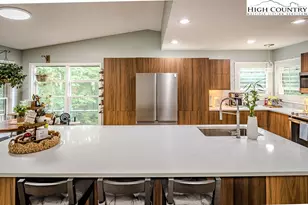 710 Pine Ridge Rd, Beech Mountain, NC 28604 - Photo 7