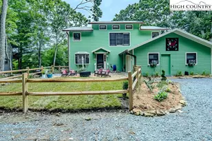 710 Pine Ridge Rd, Beech Mountain, NC 28604 - Photo 3