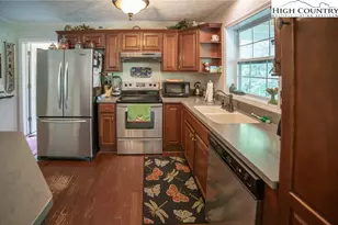 182 Henley Ln, Linville, NC 28646 - Photo 5