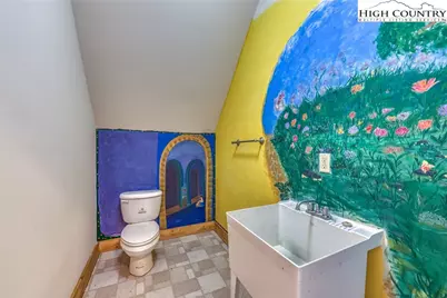 5023 Elk Park Highway, Elk Park, NC 28622 - Photo 35