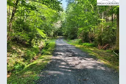 5023 Elk Park Highway, Elk Park, NC 28622 - Photo 43