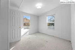 111 Oxford Ln, Blowing Rock, NC 28605 - Photo 33