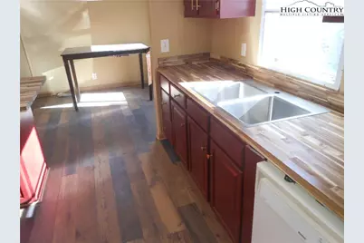 111 Oxford Lane, Blowing Rock, NC 28605 - Photo 9