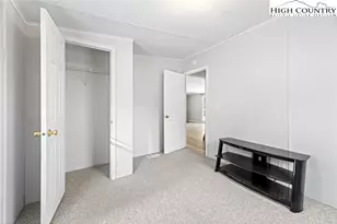 111 Oxford Ln, Blowing Rock, NC 28605 - Photo 31