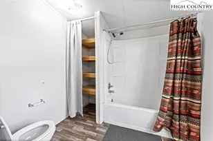 111 Oxford Ln, Blowing Rock, NC 28605 - Photo 29