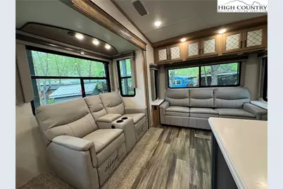 195 Finch Way, West Jefferson, NC 28694 - Photo 5