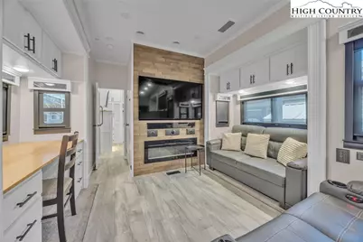 177 Finch Way, West Jefferson, NC 28694 - Photo 3