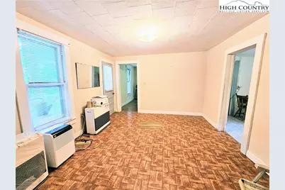 13296 Nc Highway 194, Lansing, NC 28643 - Photo 5