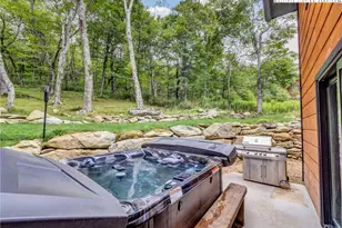 196 Cloud Spring Dr, Sugar Mountain, NC 28604 - Photo 33