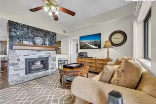 303 Sugar Top Dr, Sugar Mountain, NC 28604 - Photo 3