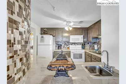 303 Sugar Top Drive #2816, Sugar Mountain, NC 28604 - Photo 9