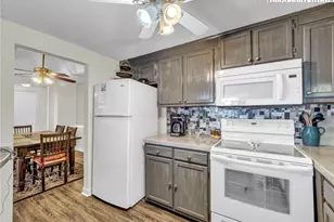 303 Sugar Top Dr, Sugar Mountain, NC 28604 - Photo 7