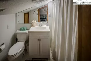 1499 Sugar Mountain Dr, Sugar Mountain, NC 28604 - Photo 17