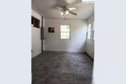 211 Parkway Lane, Sparta, NC 28675 - Photo 17