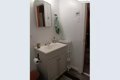 211 Parkway Lane, Sparta, NC 28675 - Photo 15