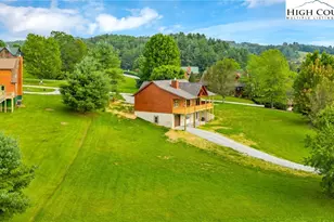 394 Bear Den Rd, Sparta, NC 28675 - Photo 15