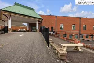 201 Jefferson Station Pl, West Jefferson, NC 28694 - Photo 47