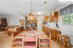 2811 Georges Gap Rd, Vilas, NC 28692 - Photo 9