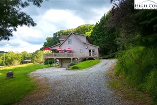 2161 River Bend Rd, Mouth of Wilson, VA 24363 - Photo 5