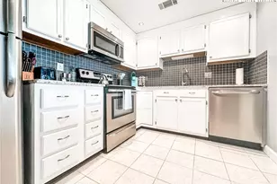 303 Sugar Top Dr, Sugar Mountain, NC 28604 - Photo 7