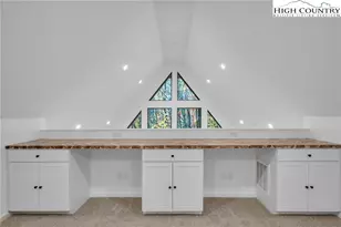 106 Jackpine Rd, Beech Mountain, NC 28604 - Photo 15